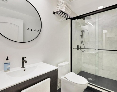 801 S Olive Avenue - Photo Thumbnail 28