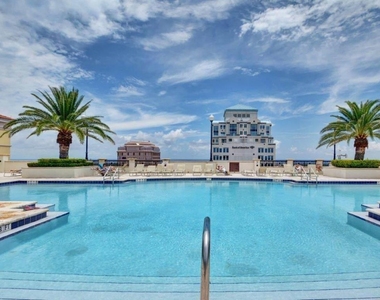 801 S Olive Avenue - Photo Thumbnail 46