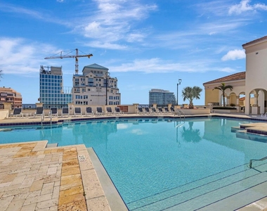 801 S Olive Avenue - Photo Thumbnail 35