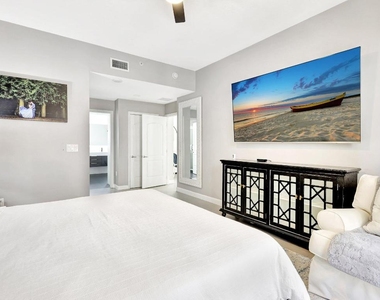 801 S Olive Avenue - Photo Thumbnail 24