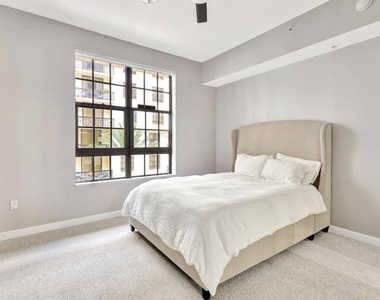 801 S Olive Avenue - Photo Thumbnail 21