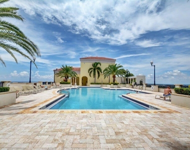 801 S Olive Avenue - Photo Thumbnail 47