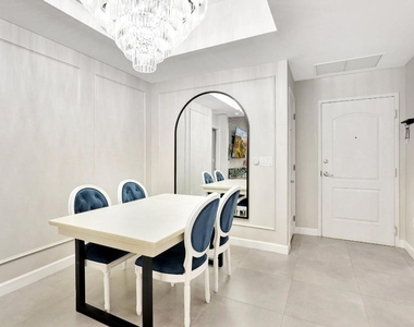 801 S Olive Avenue - Photo Thumbnail 7