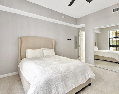 801 S Olive Avenue - Photo Thumbnail 17