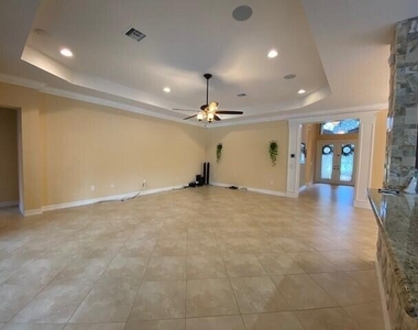 9504 Equus Circle - Photo Thumbnail 3