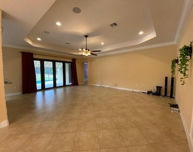 9504 Equus Circle - Photo Thumbnail 5