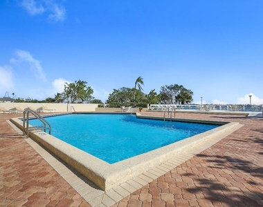 5600 N Flagler Drive - Photo Thumbnail 18
