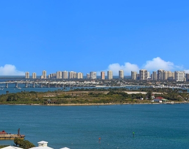 5600 N Flagler Drive - Photo Thumbnail 24