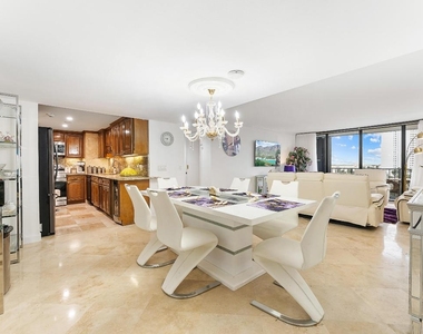 5600 N Flagler Drive - Photo Thumbnail 2