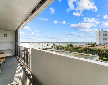 5600 N Flagler Drive - Photo Thumbnail 14