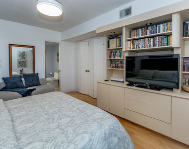 5570 Piping Rock Drive - Photo Thumbnail 21