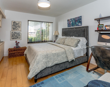 5570 Piping Rock Drive - Photo Thumbnail 20