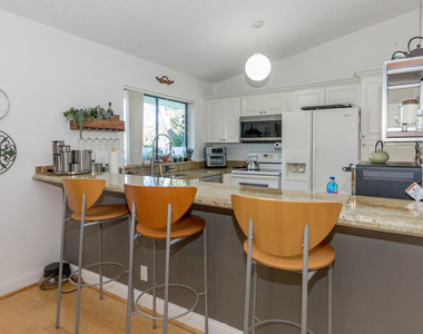 5570 Piping Rock Drive - Photo Thumbnail 3