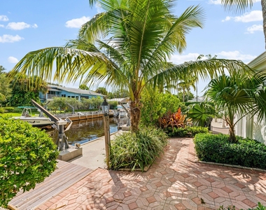18150 Perigon Way - Photo Thumbnail 41