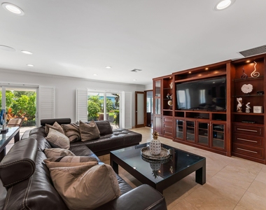18150 Perigon Way - Photo Thumbnail 8