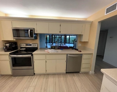 7204 Gulf Of Mexico Boulevard - Photo Thumbnail 14