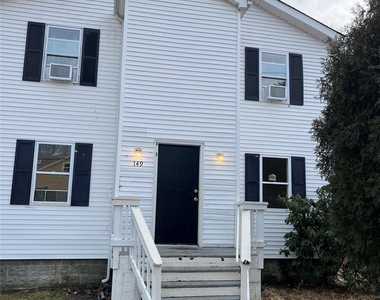 149 Washington Drive - Photo Thumbnail 2