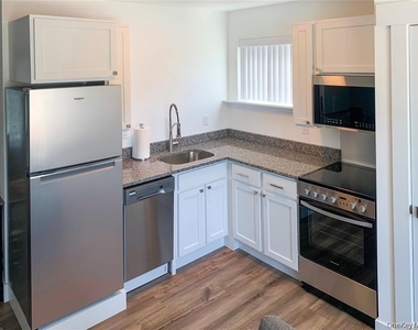 124 Prince Road - Photo Thumbnail 9