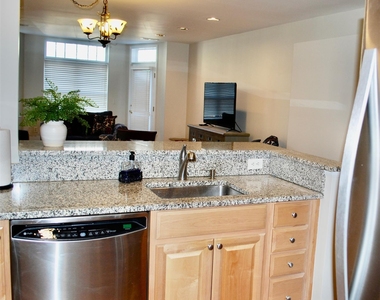 3106 Leeward Drive - Photo Thumbnail 10