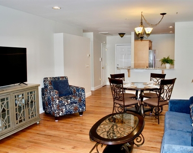 3106 Leeward Drive - Photo Thumbnail 5