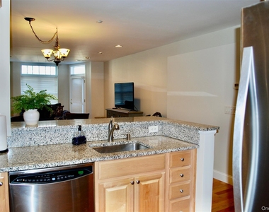 3106 Leeward Drive - Photo Thumbnail 9