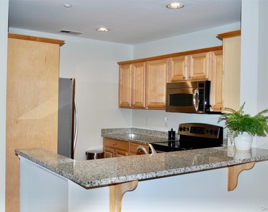 3106 Leeward Drive - Photo Thumbnail 8