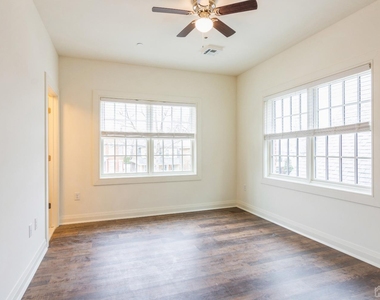 361 Main Street - Photo Thumbnail 13