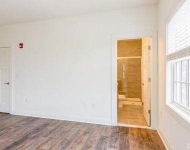 361 Main Street - Photo Thumbnail 15