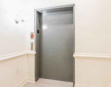 361 Main Street - Photo Thumbnail 19