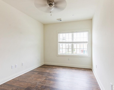 361 Main Street - Photo Thumbnail 9