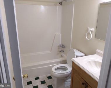 39 Wayside Court - Photo Thumbnail 12