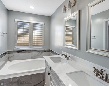 2594 Sylvan Moor Lane - Photo Thumbnail 15