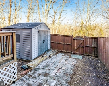 2594 Sylvan Moor Lane - Photo Thumbnail 38