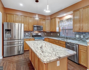 2594 Sylvan Moor Lane - Photo Thumbnail 9