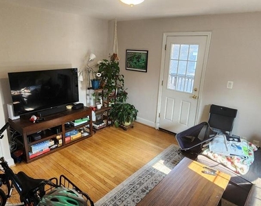 1227 N Utah Street - Photo Thumbnail 12