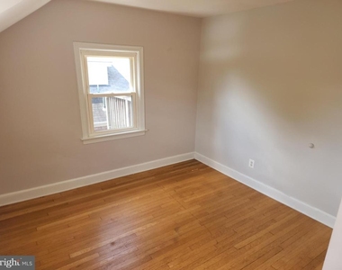 1227 N Utah Street - Photo Thumbnail 15