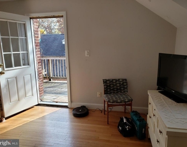 1227 N Utah Street - Photo Thumbnail 3