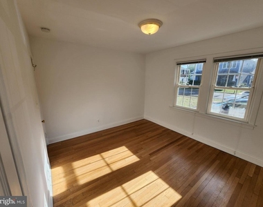 1227 N Utah Street - Photo Thumbnail 23