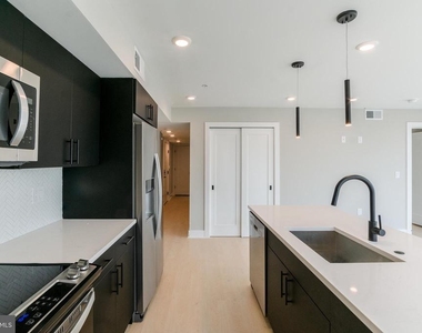 1102 Germantown Avenue - Photo Thumbnail 1
