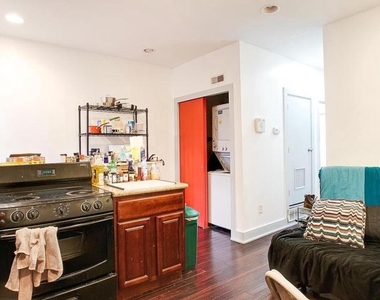 1902 N 17th Street - Photo Thumbnail 3