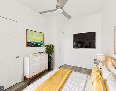 2336 Pierce Street - Photo Thumbnail 10