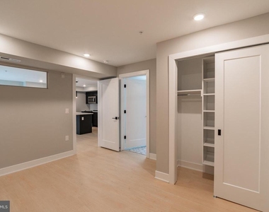 6604 Ridge Avenue - Photo Thumbnail 9