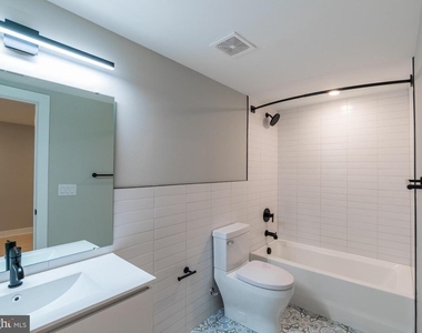 6604 Ridge Avenue - Photo Thumbnail 10