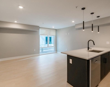 6604 Ridge Avenue - Photo Thumbnail 3
