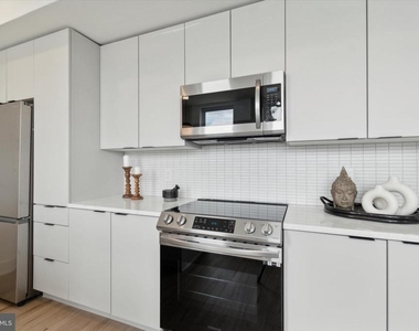 139 W Chelten Avenue - Photo Thumbnail 12