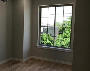 3726 Brandywine Street - Photo Thumbnail 6