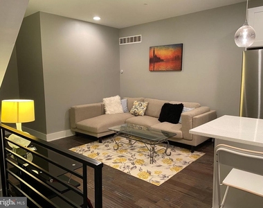 419 N Holly Street - Photo Thumbnail 13