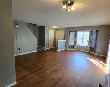 6565 Ronald Road - Photo Thumbnail 3