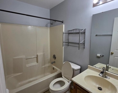6565 Ronald Road - Photo Thumbnail 12