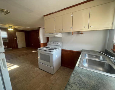 1725 Cumberland Drive - Photo Thumbnail 4